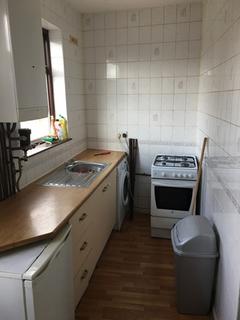 2 bedroom flat to rent, Tat Bank Road, Oldbury, Birmingham, West Midlands, B68 8NP