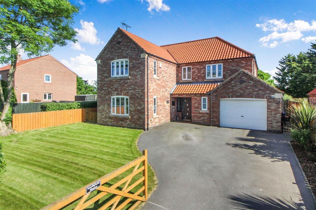 North Townside Rd, North Frodingham, North Frodingham, Driffield 4 bed detached house £310,000