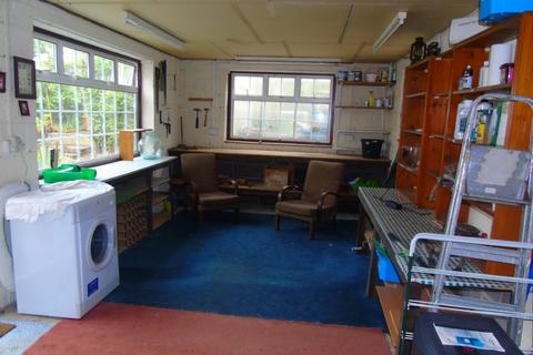 3 bedroom bungalow to rent, Fairfield Avenue, Hilcote, Alfreton
