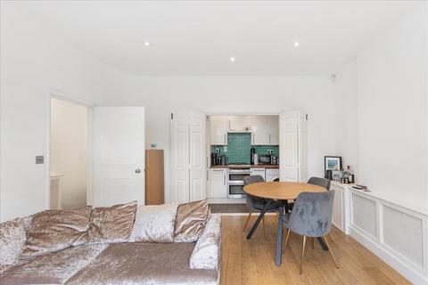 2 bedroom flat to rent, Fulham Park Gardens, Fulham, London, SW6