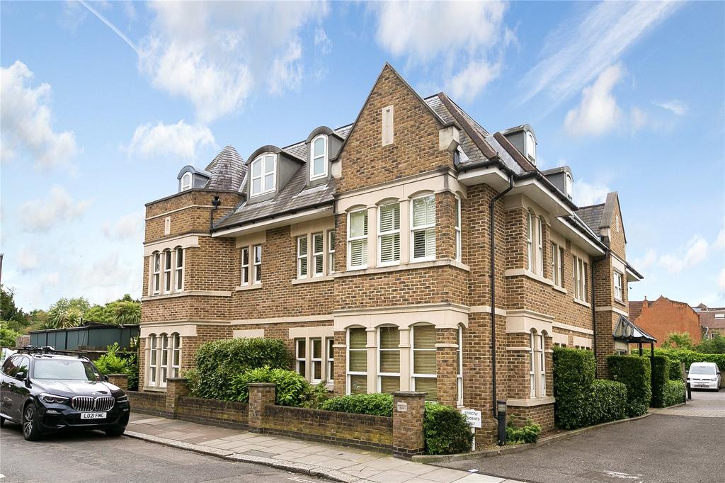 Apartment in St Margarets - View 5
