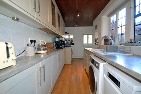 5 bedroom house for sale, Quadrille Court, St. Thomas Street, Lymington, Hampshire, SO41