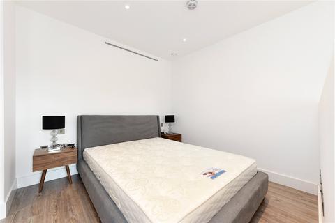 Studio to rent, Wiverton Tower, 4 New Drum Street, London, E1