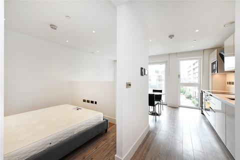 Studio to rent, Wiverton Tower, 4 New Drum Street, London, E1