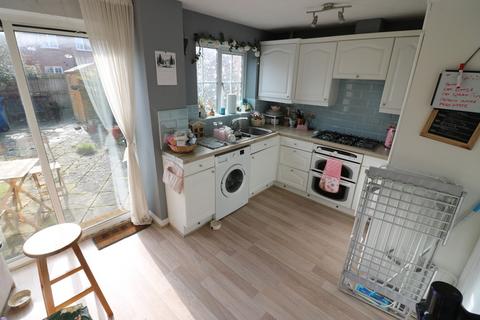 2 bedroom end of terrace house to rent, Meden Avenue, Brough, East Yorkshire