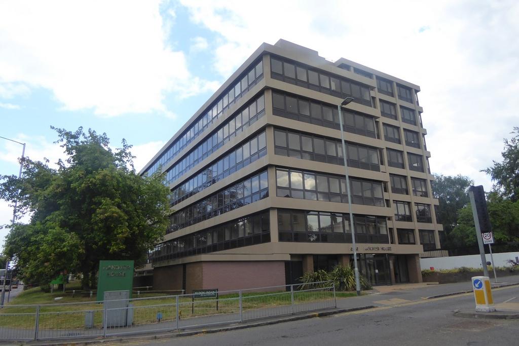 Apartment in Reading, Katesgrove, Newtown - More