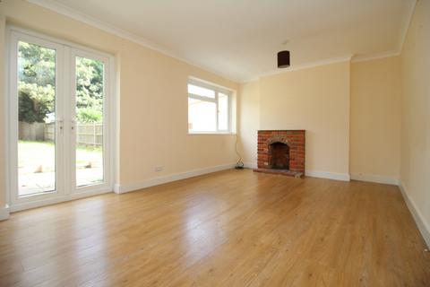 3 bedroom end of terrace house to rent, Dormy Close, Sarisbury Green