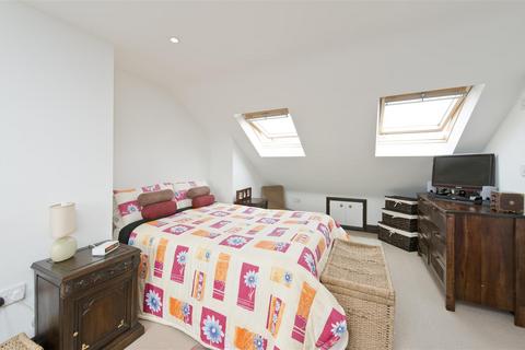 3 bedroom maisonette to rent, Lambrook Terrace, Fulham, London, SW6