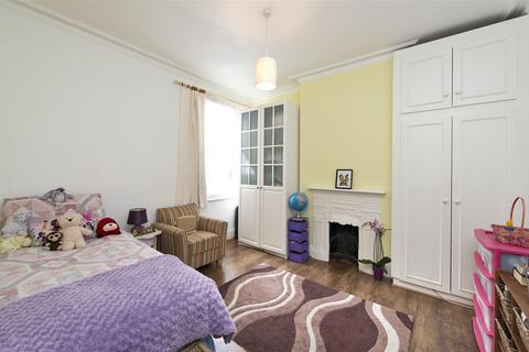 3 bedroom maisonette to rent, Lambrook Terrace, Fulham, London, SW6
