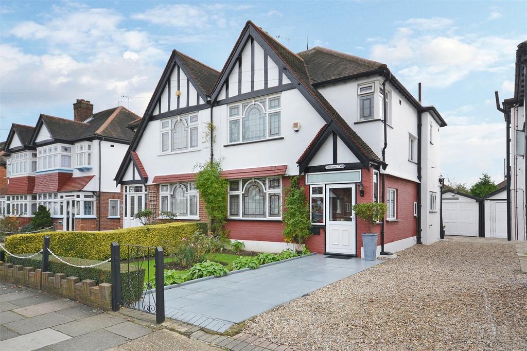 The Fairway, WEMBLEY, Middlesex 3 bed semidetached house £645,000