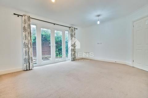 3 bedroom bungalow for sale, Village Way, FRINTON-ON-SEA CO13