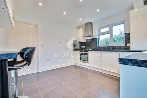 3 bedroom bungalow for sale, Village Way, FRINTON-ON-SEA CO13