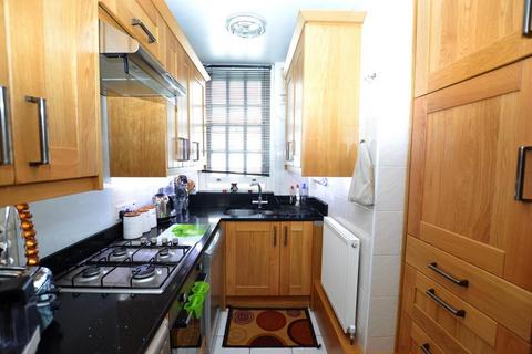 3 bedroom flat for sale, St Johns Wood, London NW8