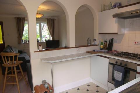 1 bedroom terraced house to rent, Sherwood Close, Fetcham