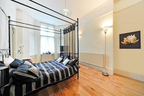 2 bedroom apartment to rent, Bickenhall Street, Marylebone, W1U