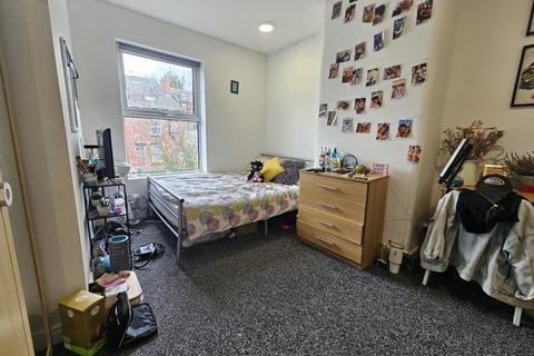 undefined, Royal Park Avenue, Hyde Park, Leeds LS6 1EZ