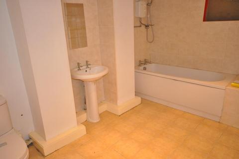 5 bedroom house share to rent - Thornville Crescent, Hyde Park, Leeds LS6 1JH
