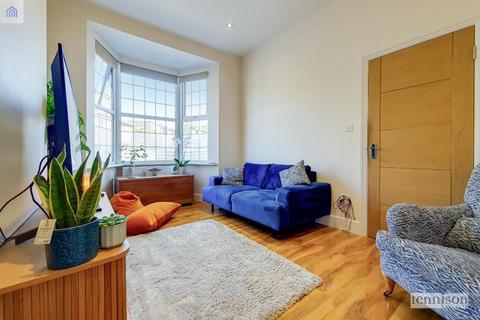 4 bedroom semi-detached house to rent, Cavendish Road, Colliers Wood, SW19 2EU