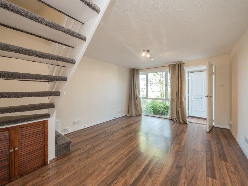 CURRIEVALE DRIVE, CURRIE, EH14 5TH 2 bed terraced house £875 pcm (£