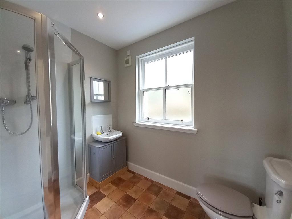 Gf Shower Room