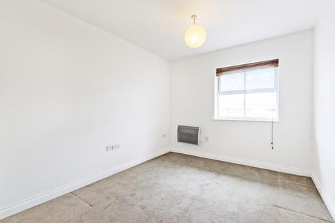 2 bedroom apartment to rent - International Way,  Staines Road West,  TW16