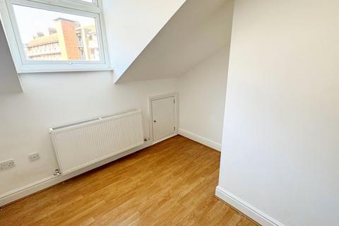 1 bedroom flat to rent, Harrington Hill, Clapton, E5