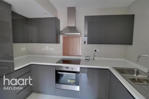 2 bedroom flat to rent, Beaumont Court, Southend-on-Sea