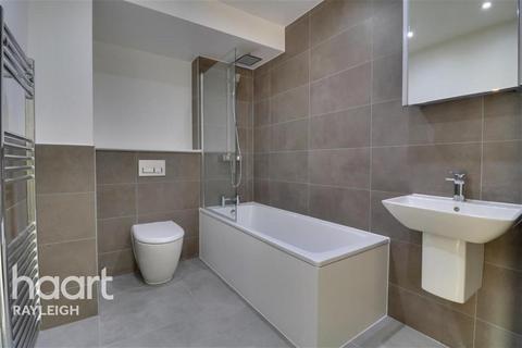 2 bedroom flat to rent, Beaumont Court, Southend-on-Sea
