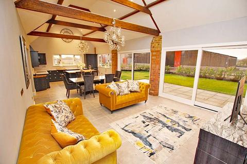 undefined, MANOR FARM BARNS, WELLS ROAD, HEALING