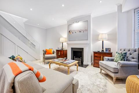 3 bedroom house to rent, Holly Mews, Chelsea