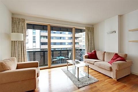 2 bedroom flat for sale, Gainsborough Studios, Hoxton