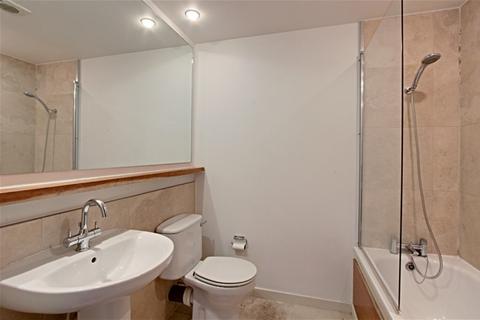 2 bedroom flat for sale, Gainsborough Studios, Hoxton