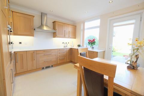 4 bedroom semi-detached house for sale, Repton Road, Orpington