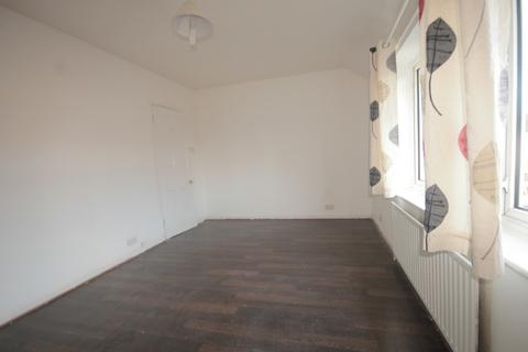 2 bedroom terraced house to rent, Robinson Road, Dagenham, RM10