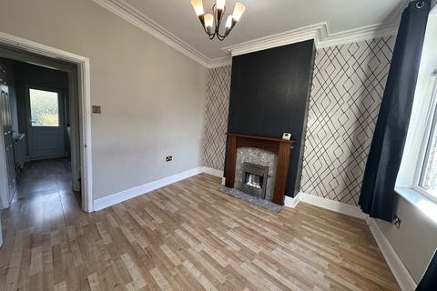 2 bedroom end of terrace house to rent, Roscoe Street, Edgeley, SK3 9EN