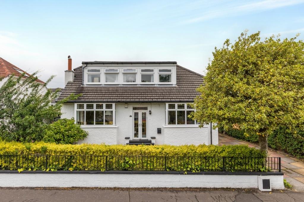 Poplar Avenue, Newton Mearns, G77 5QZ 5 bed detached bungalow £389,000