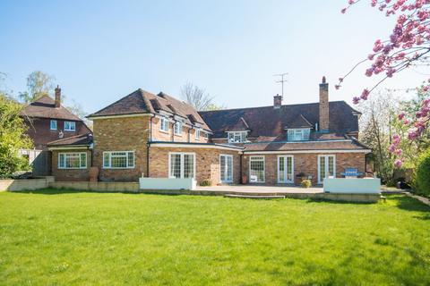 undefined, Fulmer Drive, Gerrards Cross