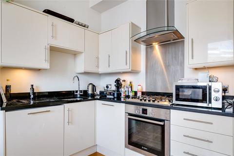Flat for sale, Fulham Road, Fulham Broadway, London