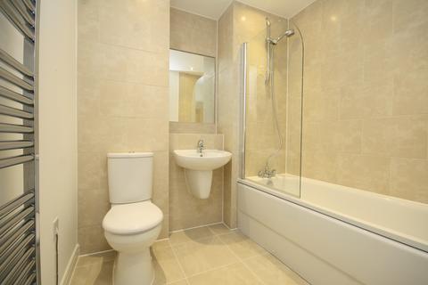 2 bedroom apartment to rent, Kidwells Close Maidenhead Berkshire