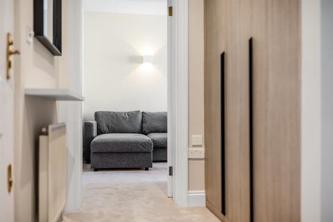 1 bedroom ground floor flat to rent, Elm Park Mansions, Chelsea SW10