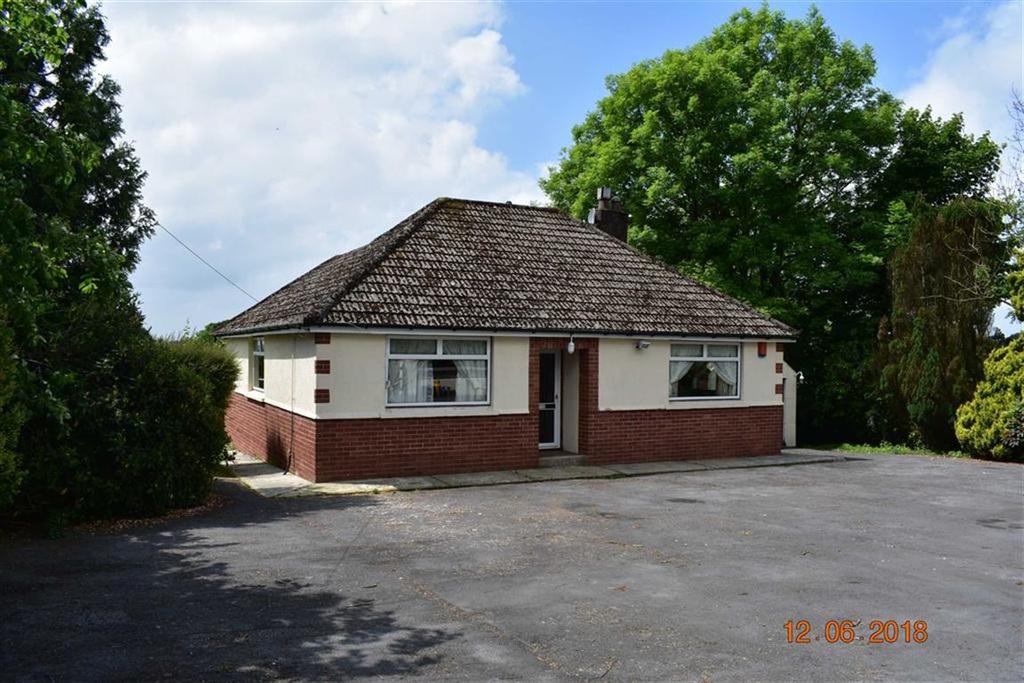 Blaenycoed Road, Cynwyl Elfed 3 bed detached bungalow £130,000