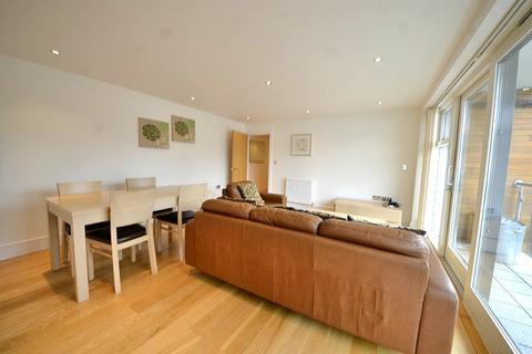 2 bedroom apartment for sale, Caledonian Road, Islington, N7