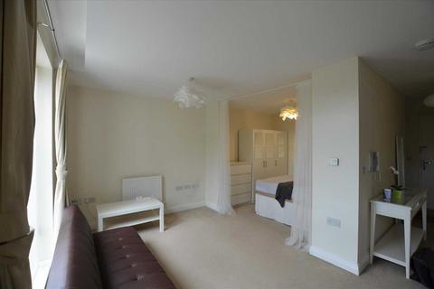 Studio to rent, Fletcher Court, Joslin Avenue, Colindale