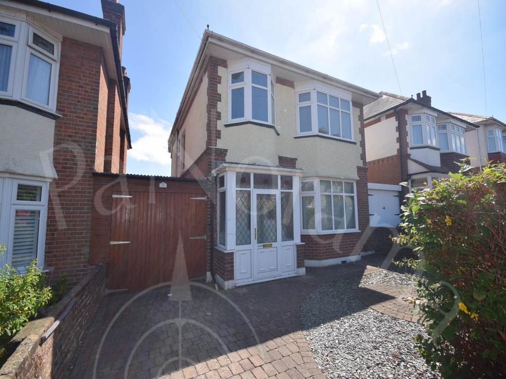 Priory View Road, Moordown, Bournemouth 3 bed detached house £1,250
