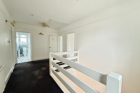 3 bedroom maisonette for sale, Hastings Road, Tunbridge Wells TN2