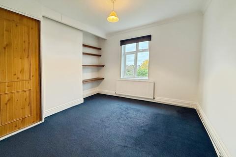 3 bedroom maisonette for sale, Hastings Road, Tunbridge Wells TN2