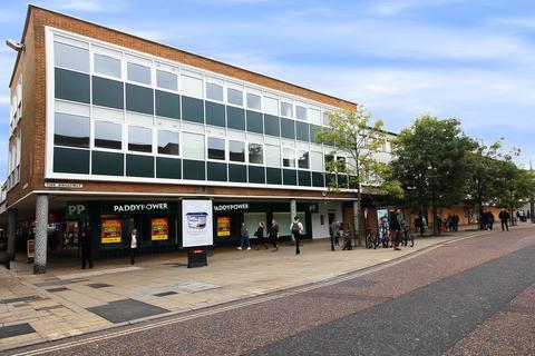 undefined, Queens Square, Town Centre