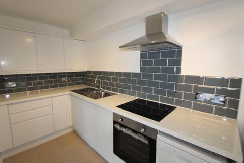2 bedroom apartment to rent, Maresfield, Park Hill, CR0