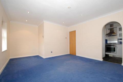 1 bedroom apartment to rent, SAFFRON COURT,  HIGH WYCOMBE,  HP13