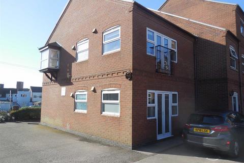 2 bedroom flat to rent, Trinity Court, Hinckley